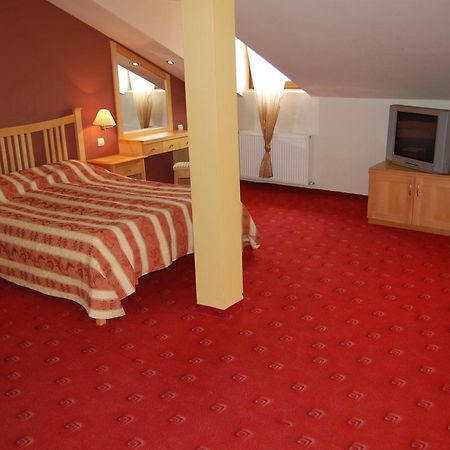 Hotel Complex Brashlyan Tryavna Exterior foto