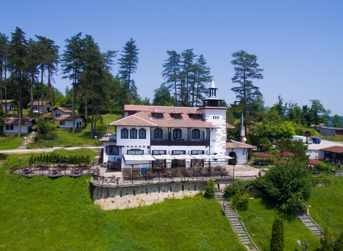 Hotel Complex Brashlyan Tryavna Exterior foto