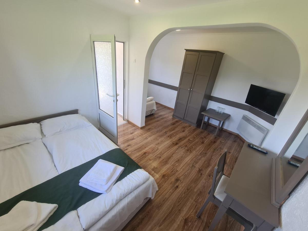 Hotel Complex Brashlyan Tryavna Exterior foto