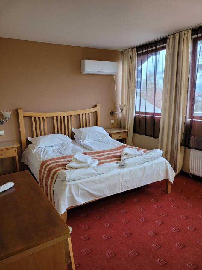 Hotel Complex Brashlyan Tryavna Exterior foto