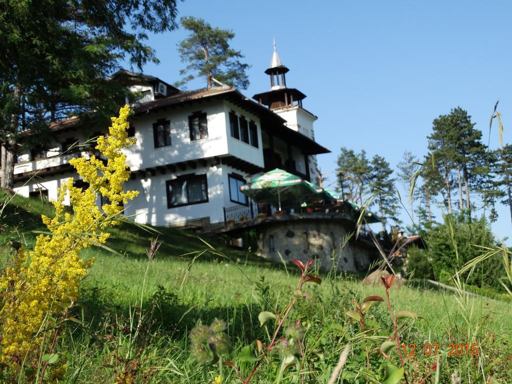 Hotel Complex Brashlyan Tryavna Exterior foto