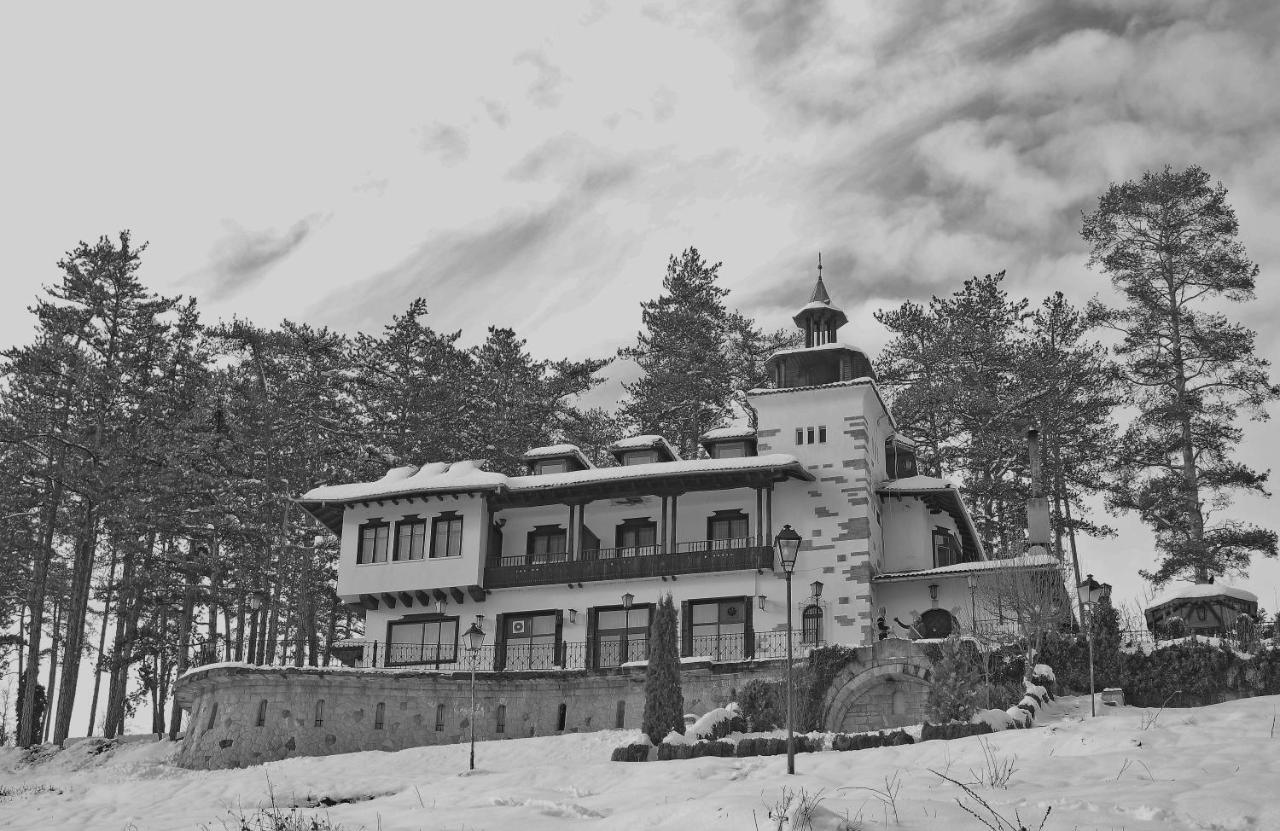 Hotel Complex Brashlyan Tryavna Exterior foto